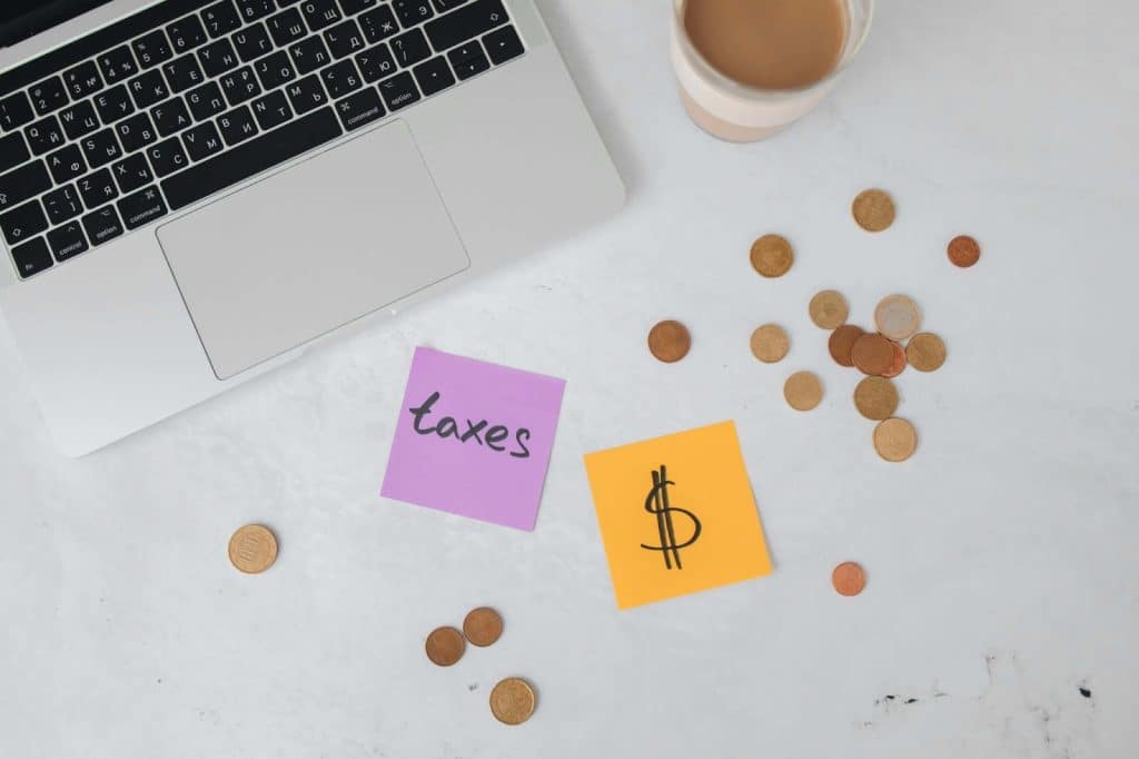 what is a tax consultant​