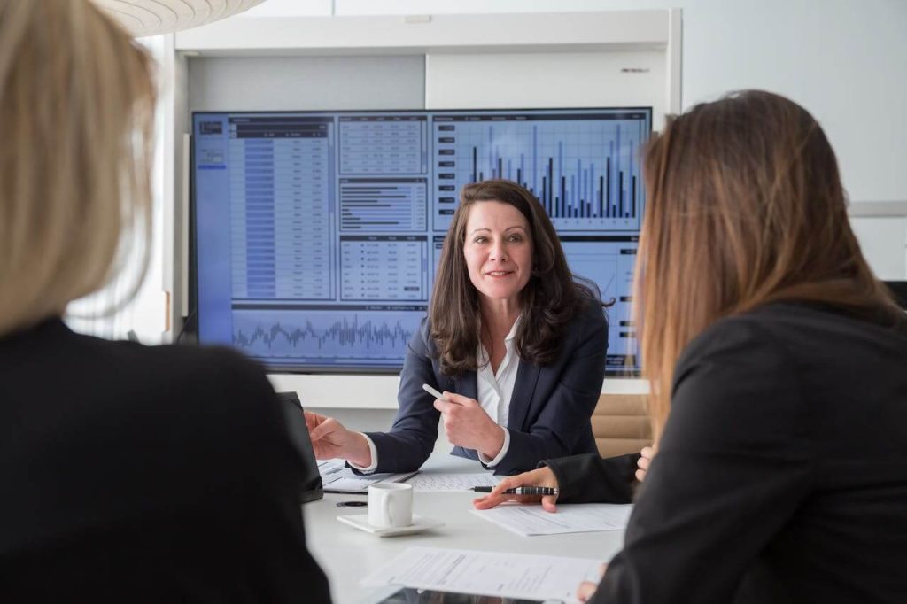 chief restructuring officer​