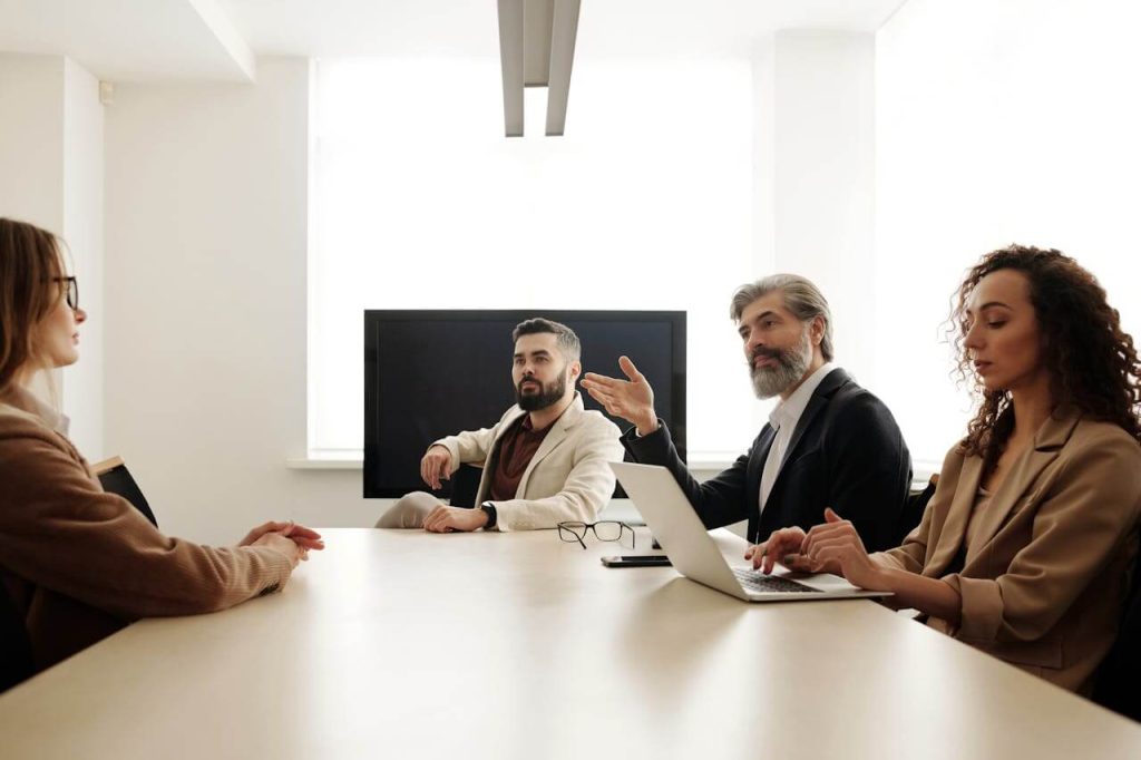 who can be beneficial owner in a company​